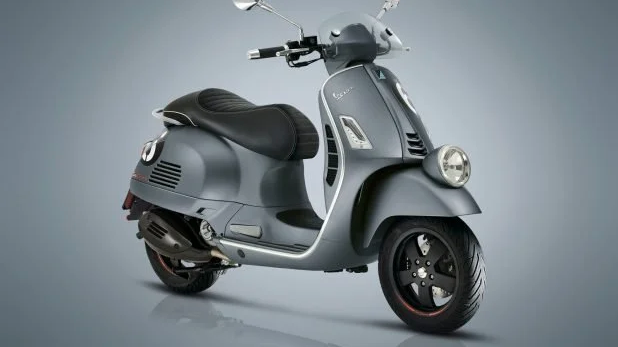 Vespa Sei Giorni II Launched!